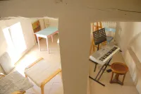 Casa Bohème Atelier- Holiday apartment in a village in Tuscany Hotels in Trequanda