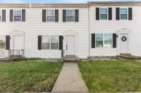 Lovely 2- Bedroom Condo located in the heart of BG