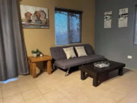 2 Cómodas habitaciones independientes con terraza y bonita vista al valle.