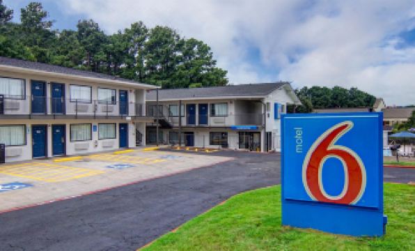 Motel 6 Longview, TX
