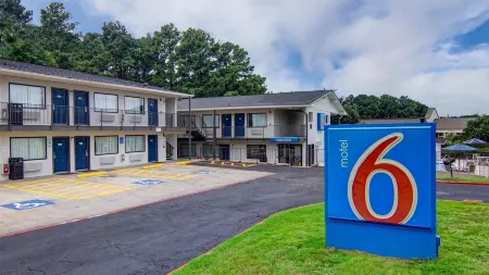 Motel 6 Longview, TX Отели в г. Грегг