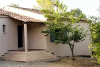 Vacation in the vineyard: House for 6 with swimming pool