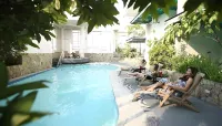 Lancaster Hotel Manila - Romantic