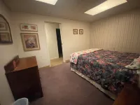 A peaceful easy stay for your Southern Utah Getaway! Hotels in Piute County