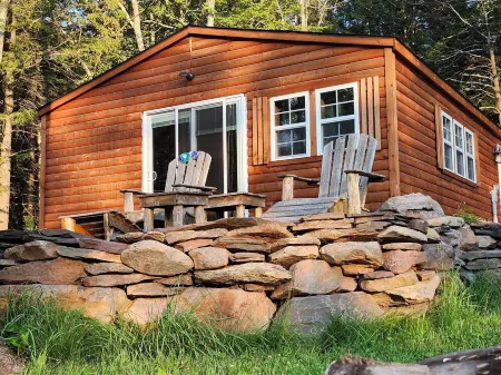 Woodside Cabin #2 on Lake Heloise