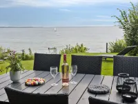 "Reinhard" - 50m from the Sea Hotels in Hejls