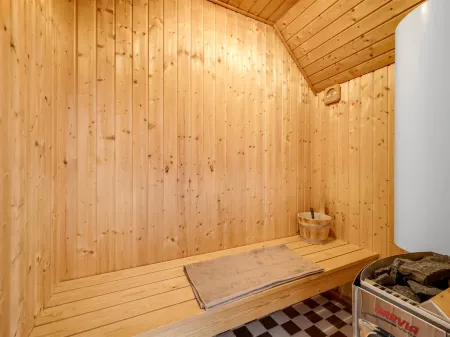 "Annielle" -  from the Sea