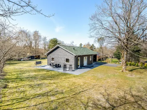 "Calli" Hotels in Give