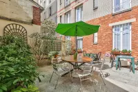 Hotel Sub Hotels near Square Victor Basch