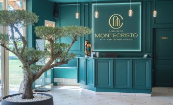 Logis Hôtel-Restaurant Domaine de Montecristo