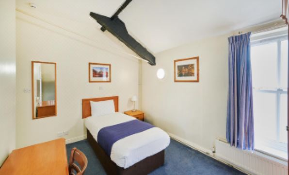 Discovery Inn - Leeds