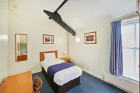 Discovery Inn - Leeds