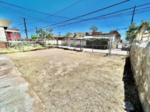 Cozy 2 bedroom apartment in terrific El Paso with WiFi, AC, entire unit