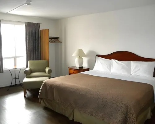 Fairway Inn by the Falls Hotels in Niagara Regional Municipality