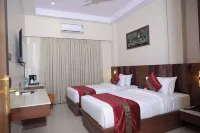 Hotel Days Inn Hotels near Tibetan Temple