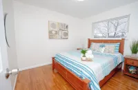 Sunny SparkingClean King bed Apt- CreveCoeurPark