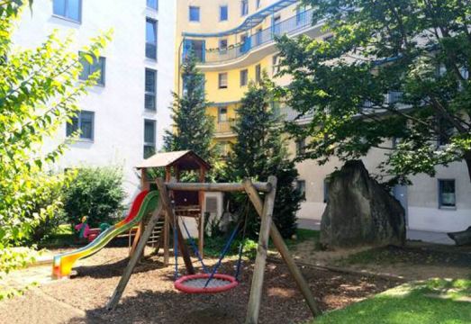 1. 스카이9 아파트..