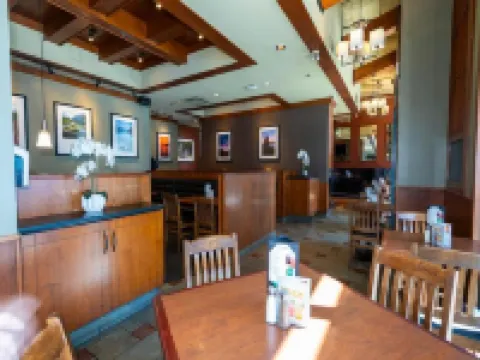 แกรนด์ พาร์ค โรงแรม & สวีทส์ ดาวน์ทาวน์ แวนคูเวอร์, แอน แอสเซนด์ คอลเลกชั่น โรงแรม โรงแรมในแวนคูเวอร์