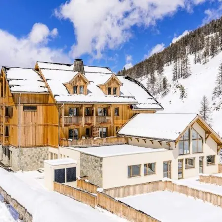 Apartment in Vars with Mountain Views & Pool