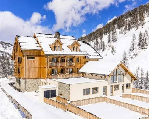 Apartment in Vars-Les-Claux with Mountain Views Hotels in Vars