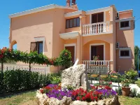 Apartment in Vrsi near the Sea Hotels in Vrsi