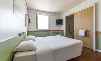 Ibis Budget Belfast City Centre