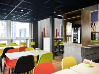 Ibis Budget Pontault-Combault RN4 Marne-la-Vallée Các khách sạn ở Brie-Comte-Robert