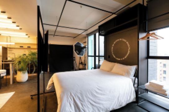 Indie Universe Creative Hotel