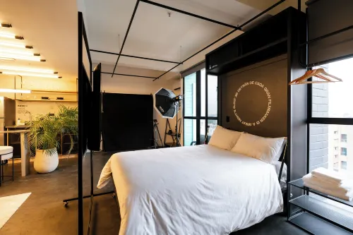 Indie Universe Creative Hotel