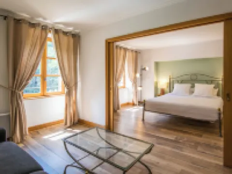 Demeures et Château de La Caze Hotels in Lozere