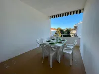 Spacious Flat in a Villa with Terrace - Homestays