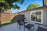 The Cozy Rustic Sequoia Wi-Fi & 2 Garage