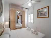 Apartment in Nerja near Torrecilla Beach - جاكوزي