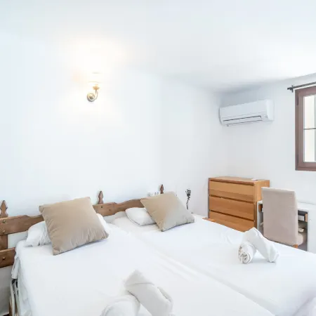 2 bedroom apartment for four guests