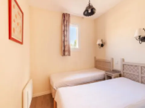 Vacation Home in Provence with Wave Pool Hotels in Mallemort