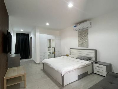 EK Homes