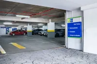 Holiday Inn Express & Suites PUEBLA ANGELOPOLIS by IHG - parking