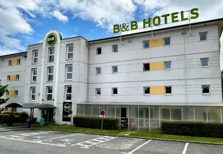 B&B Hotel Lisieux Parc des Expositions Отели рядом со станцией Train Station of Lisieux