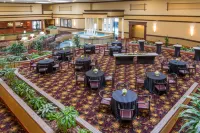Holiday Inn & Suites Cincinnati-Eastgate (I-275E)
