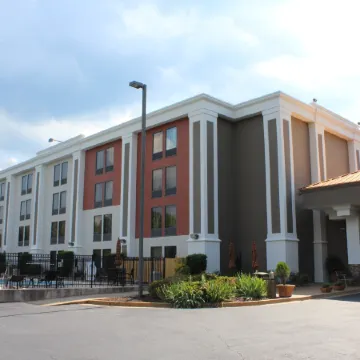 Holiday Inn Express FORSYTH by IHG