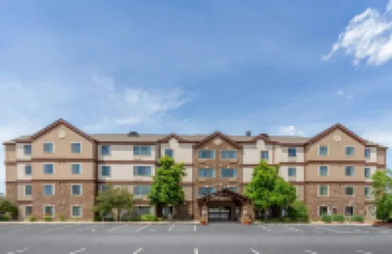 Staybridge Suites 長椅