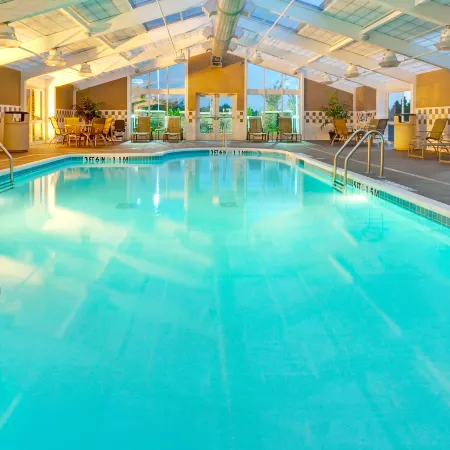 Holiday Inn & Suites MEMPHIS - WOLFCHASE GALLERIA by IHG