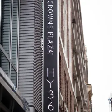 Crowne Plaza HY36 MIDTOWN MANHATTAN by IHG Отели рядом с достопримечательностью «Концертный зал Terminal 5»