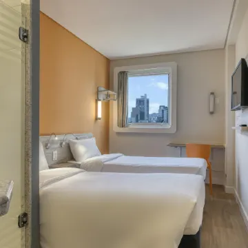Ibis Budget BH Savassi Отели рядом с достопримечательностью «Площадь Свободы»