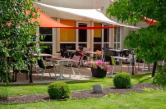 Best Western la Porte des Chateaux Hotels in 