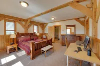 Fire Pit, Deck + Hot Tub: Idaho Group Getaway! - parking