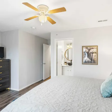 Family-friendly Retreat - Enviable Location!