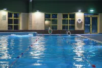 Newtown Park Hotel - Pool