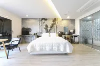 Ulsan Jeongjadong White Swan