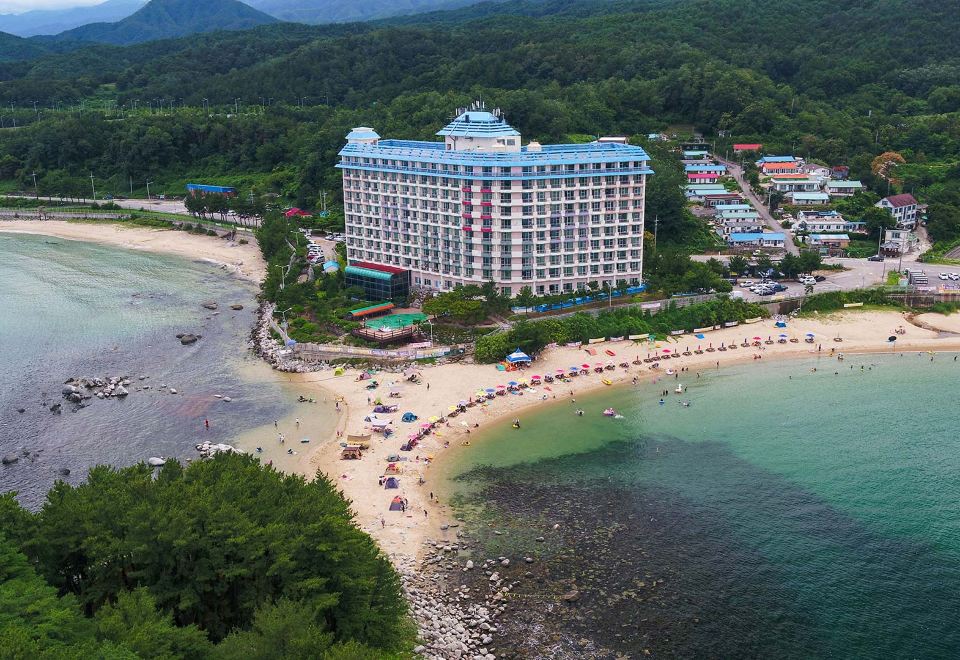 Kumgangsan Condo Gosung Over view